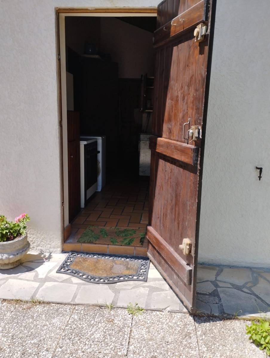 Serrurier pour pose de serrure 3 points sur Merignac